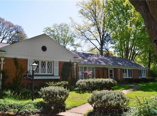 11 Parkwood Dr, Bowling green, OH 43402
