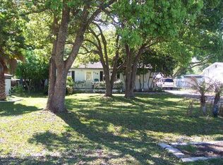 115 Waterside Ave, Satsuma, FL 32189