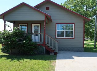 2717 Avenue D, San Leon, TX 77539