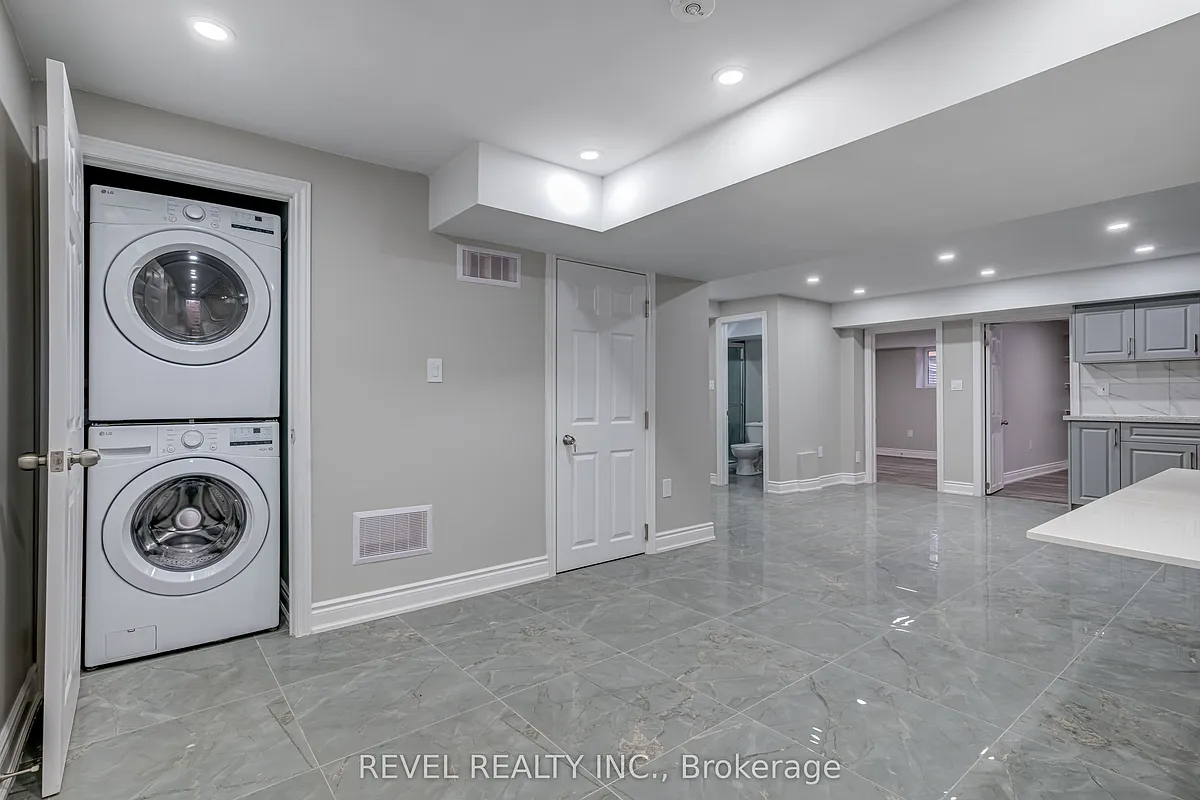 Building Photo - 1238 Playter Pl #BASEMENT
