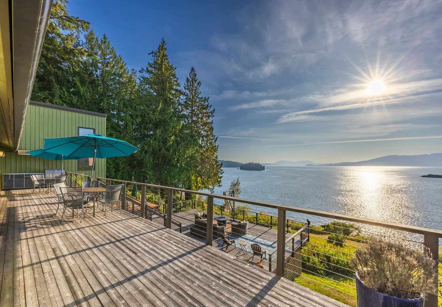1231 Chuckanut Drive — Photo 1