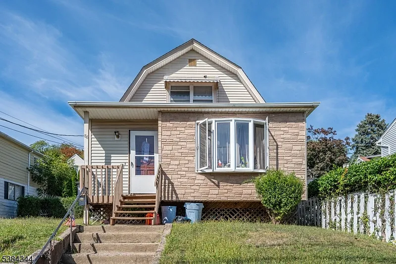88 Avenue B photo 1