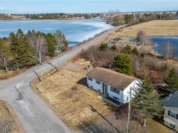 97 Morice Dr, Sackville, NB E4L 2Z9