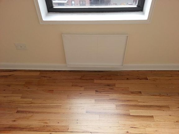 3rd image of 4510 Kissena Blvd APT 2D