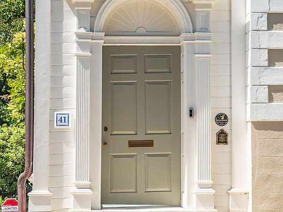 3rd image of 41 King St