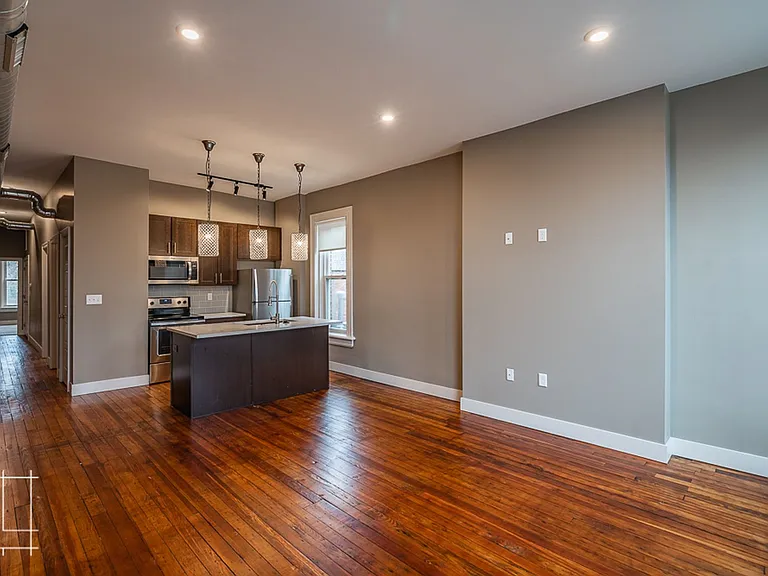 245 King Ave — Photo 11