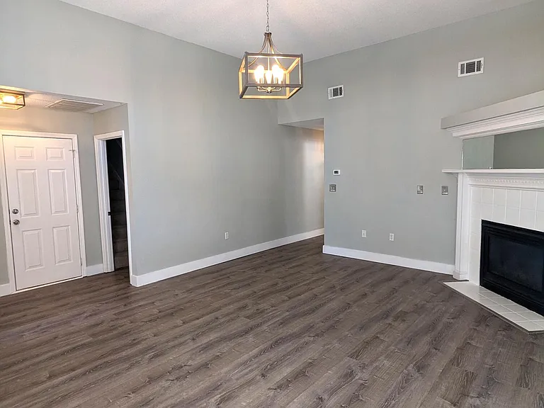 517 Rush Park Cir — Photo 4