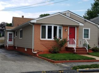 41 Ingleside Ave, Cranston, RI 02905