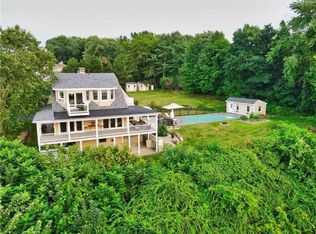 81 Hooper St, Tiverton, RI 02878