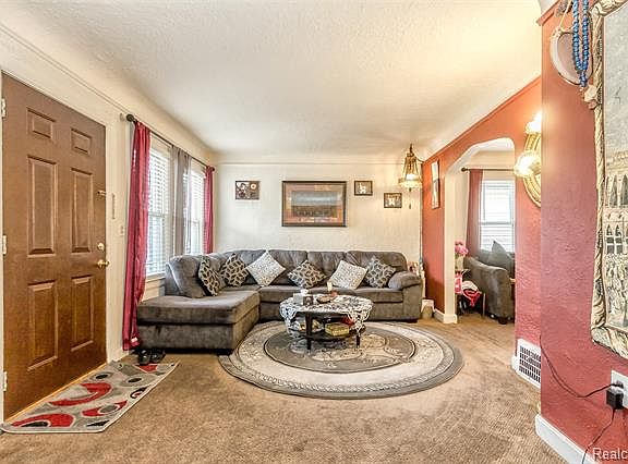 5th image of 7711 Steadman St