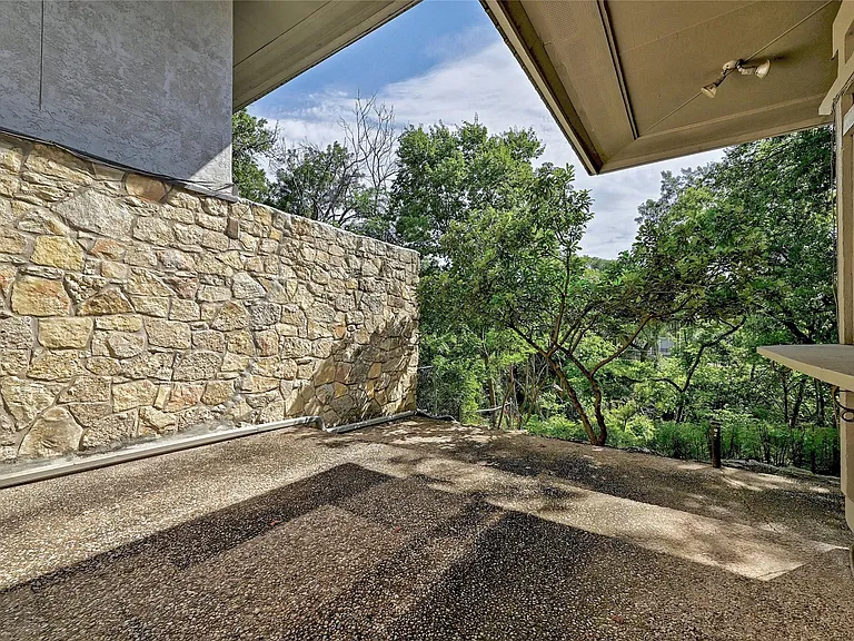 6305 Shadow Valley Dr #A — Photo 23