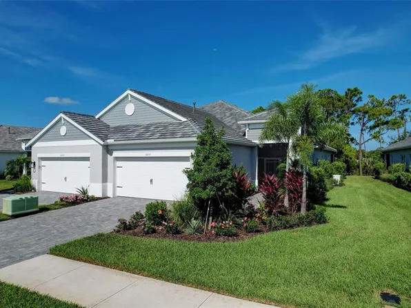 10233 Lake Wales Cir, Sarasota, FL 34241