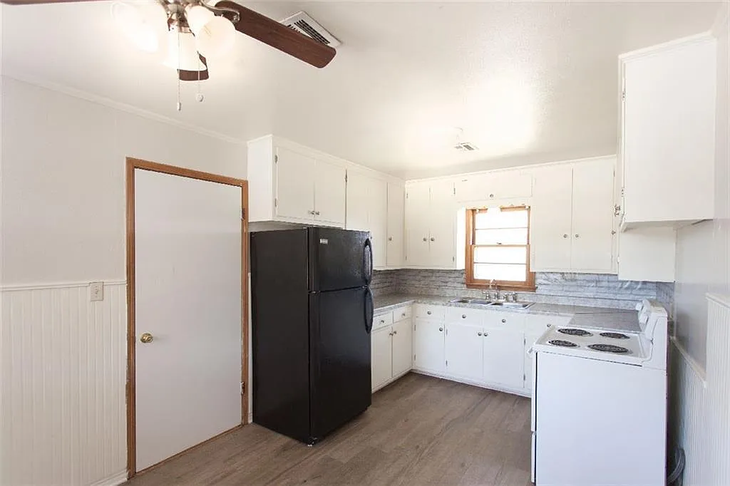 1109 Nowahy Ave — Photo 4