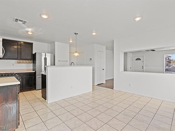 5th image of 12018 White Lilly St