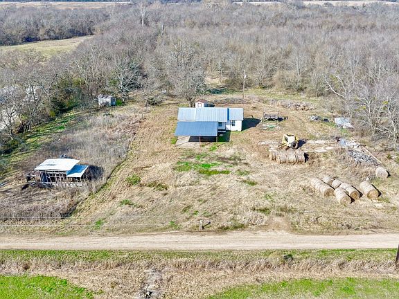 2nd image of 5194 County Road 15200