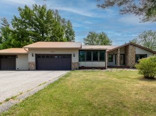 8853 Mill Creek Rd, Bloomington, IL 61705