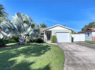 7420 Oak St NE, Saint Petersburg, FL 33702
