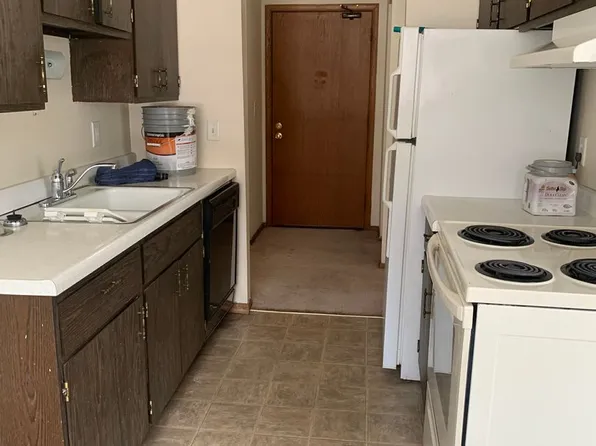 Phalen View Apartments