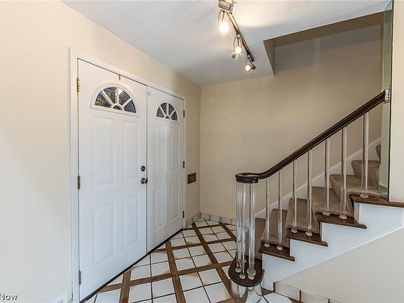 3rd image of 5452 Harleston Dr