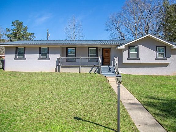 3rd image of 3308 Candlewood Dr