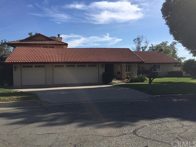 1st image of 159 Pinehurst Ct