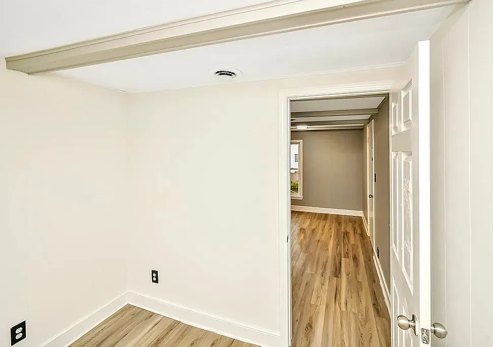 2 bed, 650 sqft, $2,000 — Photo 1