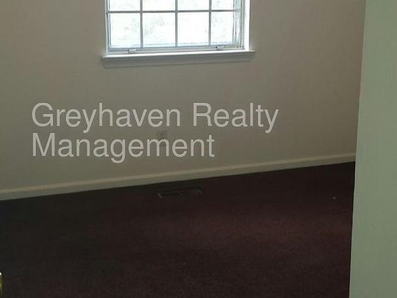 5th image of 4733 Tessie Ln