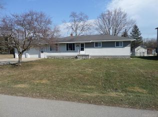 3825 Dearborn Ave, Rochester Hills, MI 48309