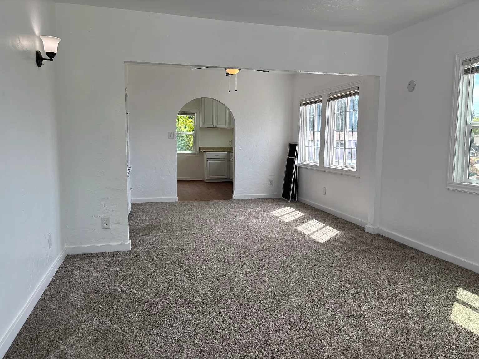 3 bed, 1150 sqft, $2,750 — Photo 3