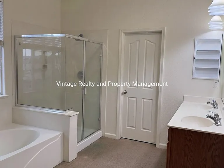 244 Lazy Ridge Ave — Photo 18