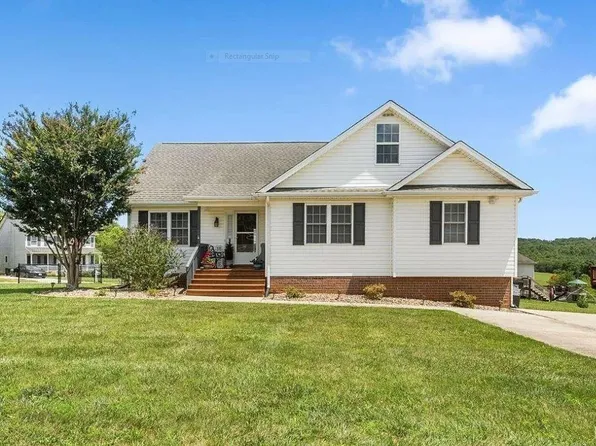 249 Russell Springs Dr, Lynchburg, VA 24501