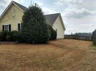 5759 Rolling Meadow Ln, Flowery Branch, GA 30542