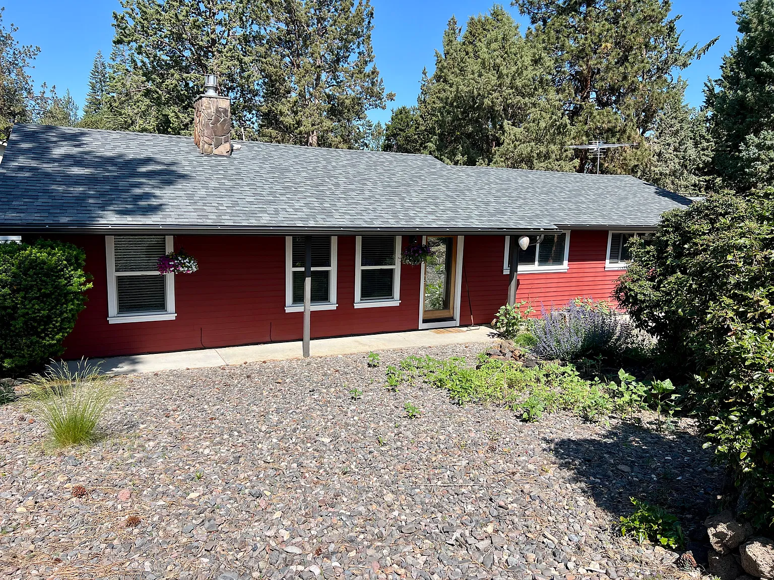 3 bed, 1400 sqft, $3,200 — Photo 1