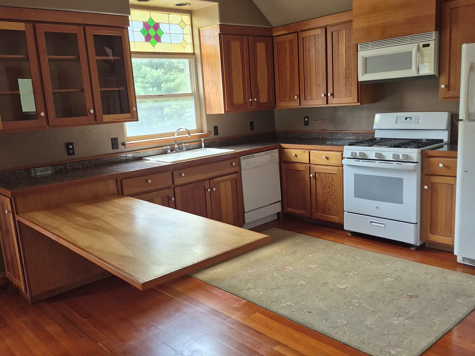 Studio, 800 sqft, $1,100 — Photo 4