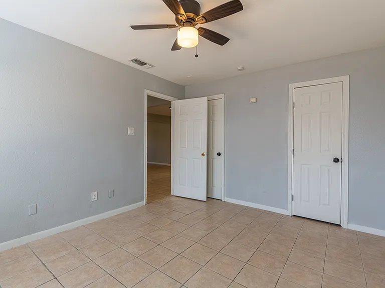 7642 Oak Chase — Photo 12