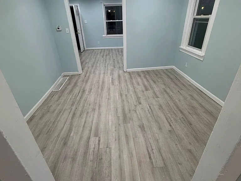 112 Staley Ave — Photo 20