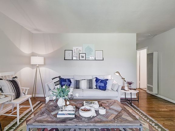 5th image of 3401 Speedway #C2