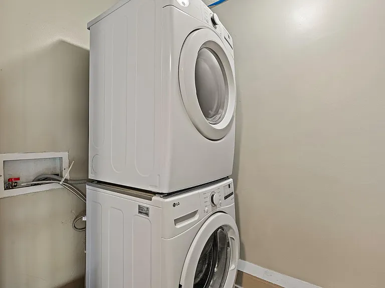 Unit Photo