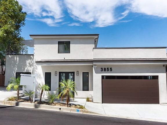 2nd image of 3855 Sherwood Pl
