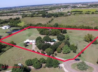 1194 Cedar Ln, Kaufman, TX 75142