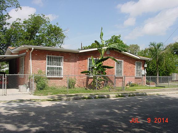 4th image of 230 Paul St