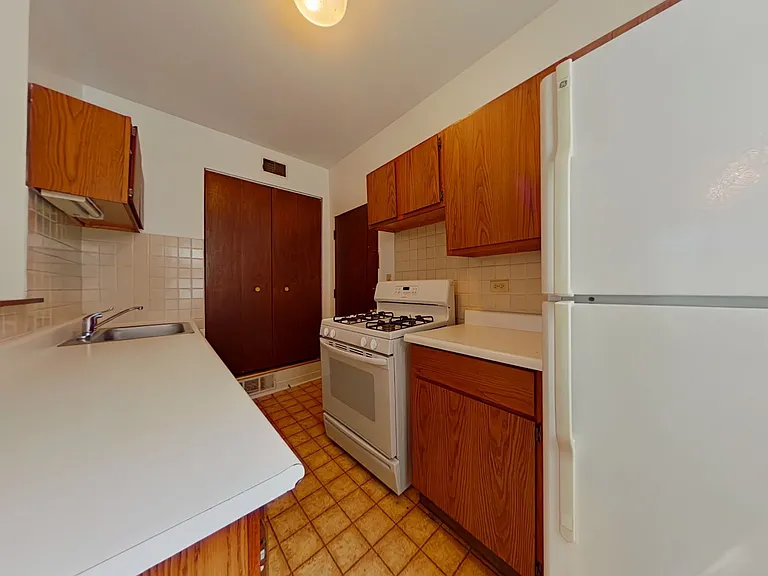 1307-17 W. Addison — Photo 14