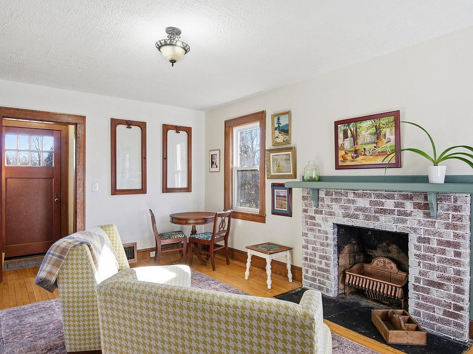 7th image of this home