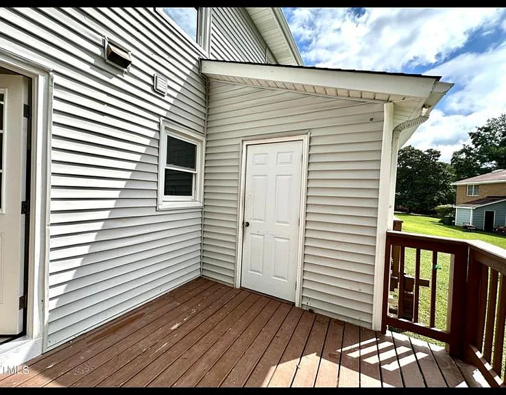 117 Chatham Woods Dr — Photo 14