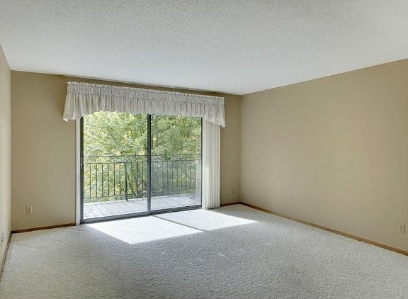 4th image of 4120 Parklawn Ave APT 229