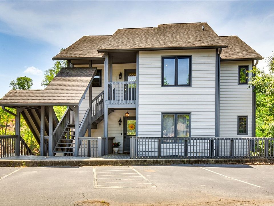 1st image of 903 Loran Pointe Cir