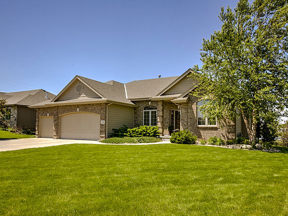 2nd image of 7982 Shadow Lake Dr