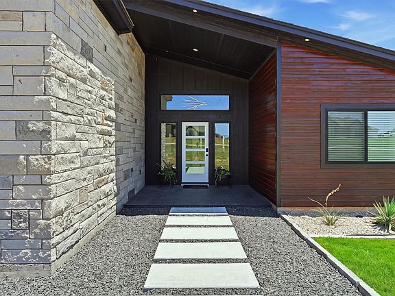 4th image of 238 Martin Dr