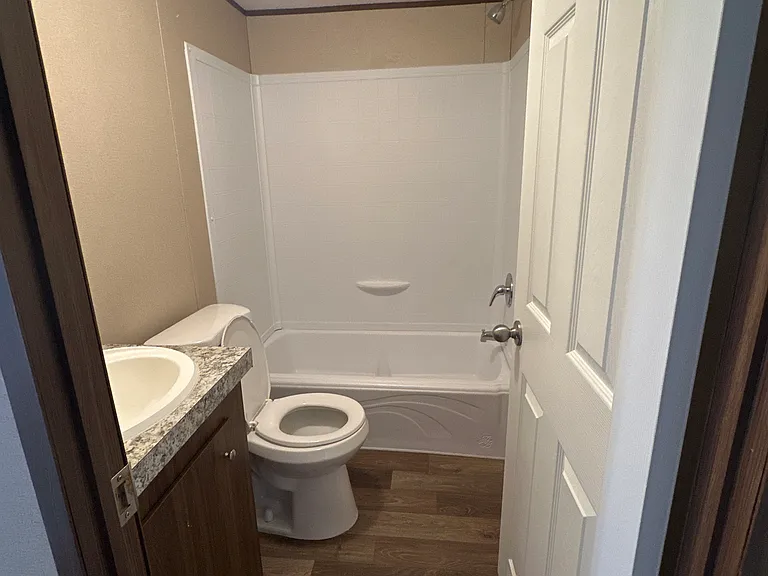 Spoon Bill Cir — Photo 8