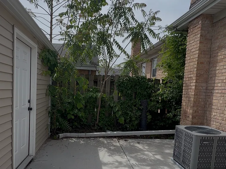 1805 Hovland Ct — Photo 24
